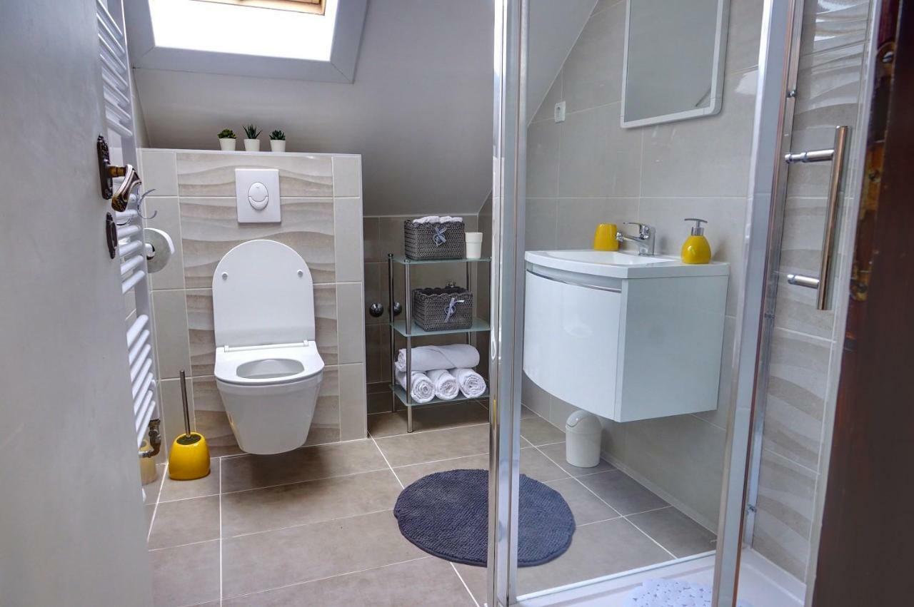 Apartman Studio Sonas 3 With Free Private Parking Karlovac Exterior photo